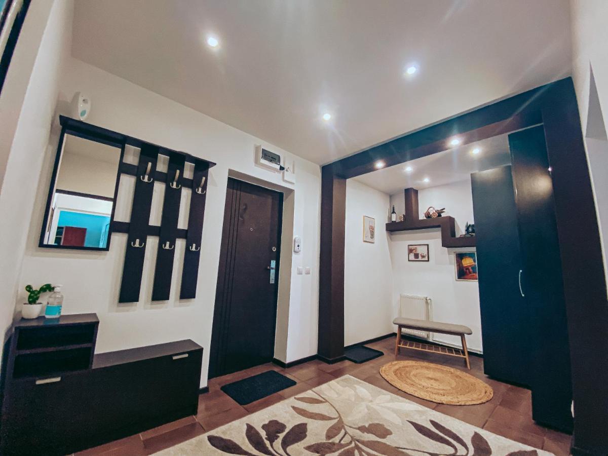 Apartment One Braşov Esterno foto